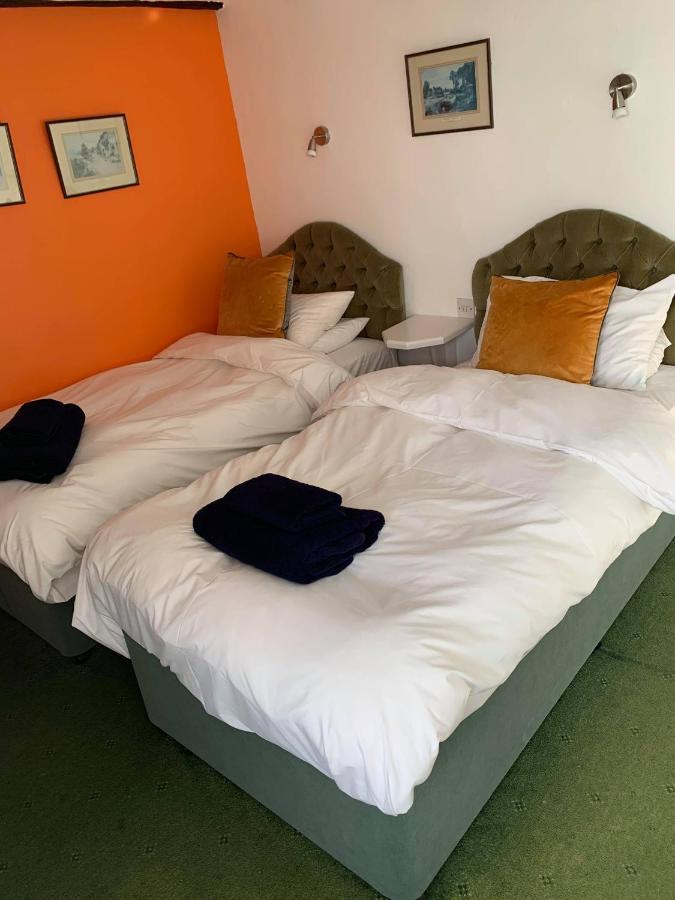 Ye Olde White Harte Hotel Burnham-on-Crouch Номер фото