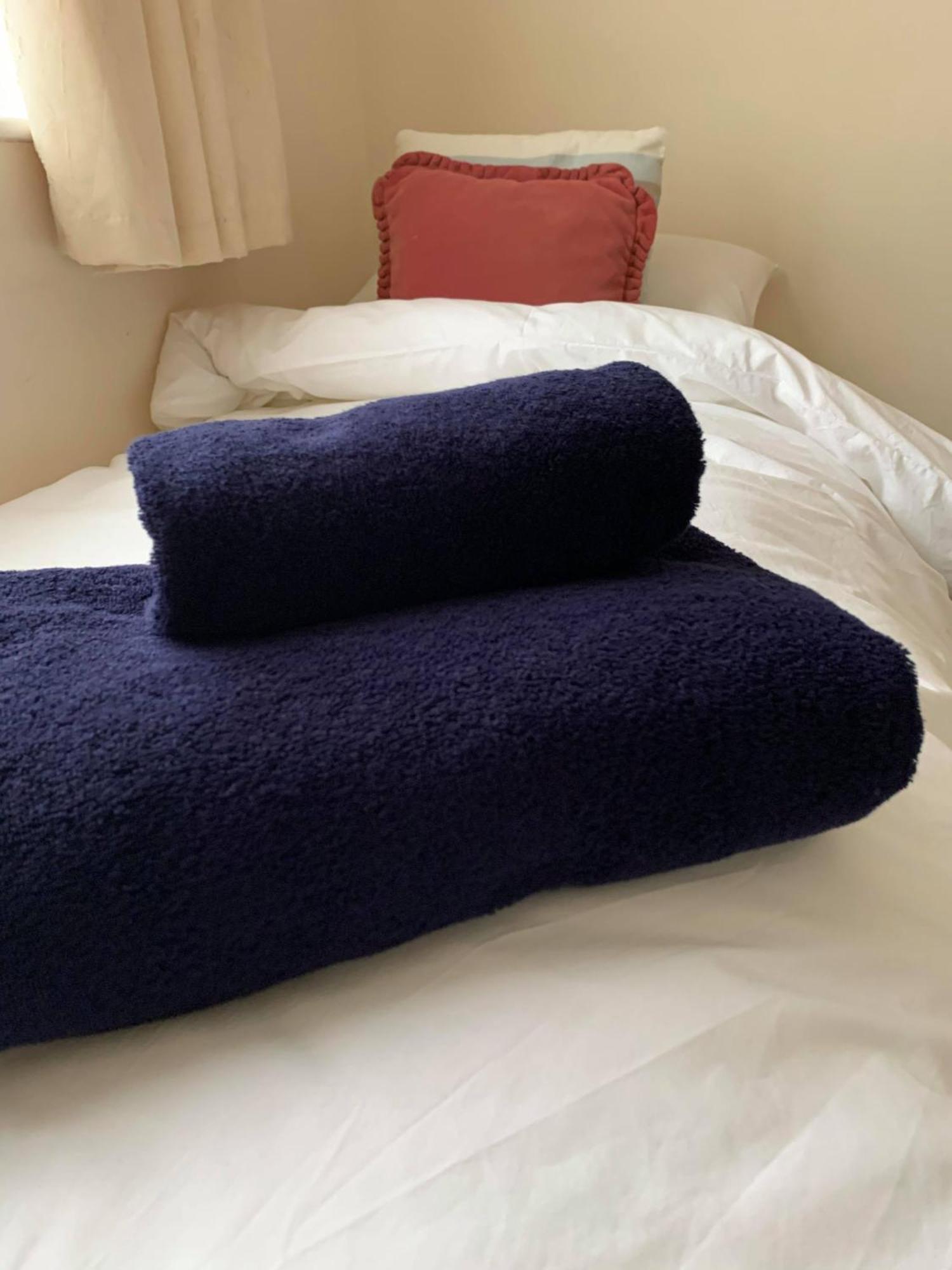 Ye Olde White Harte Hotel Burnham-on-Crouch Номер фото